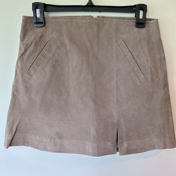 Genuine suede leather, taupe brown, mini skirt by Blank NYC size 26 (XS), EUC - Picture 1 of 4